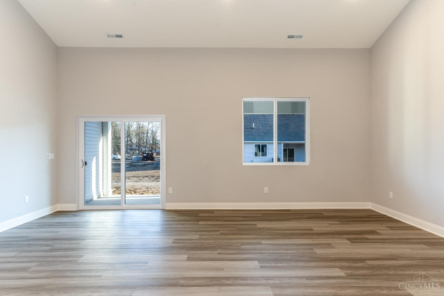 3269 Thoroughbred Drive, Goshen Twp, OH, 45140 — photo 3