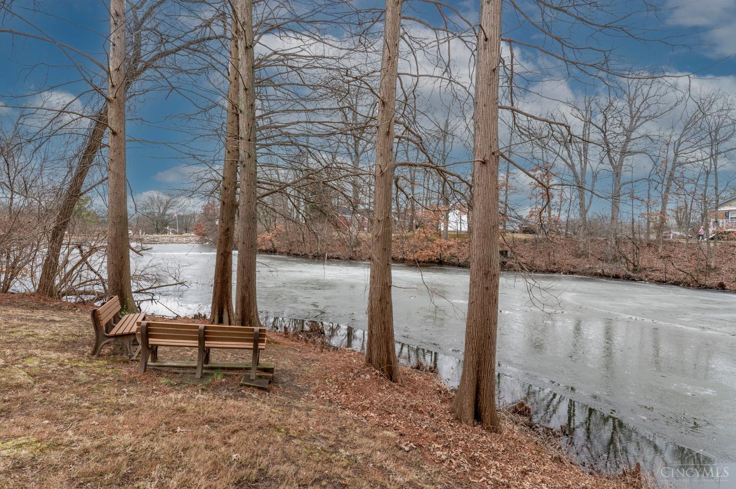 Homes for sale in Sycamore Twp, OH | 10802 Lakehurst Ct #114, Sycamore Twp, OH 45242 | MLS# 1869374