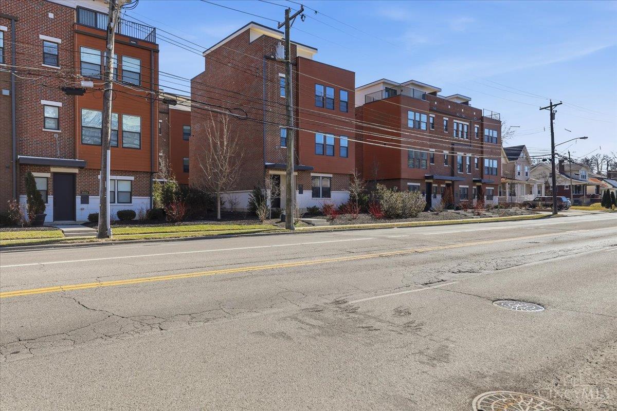 3912 Edwards Road, Cincinnati, OH, 45209 — photo 3