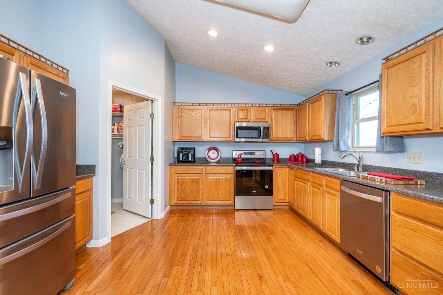512 Fenwick Drive, Fairfield, OH, 45014 — photo 10