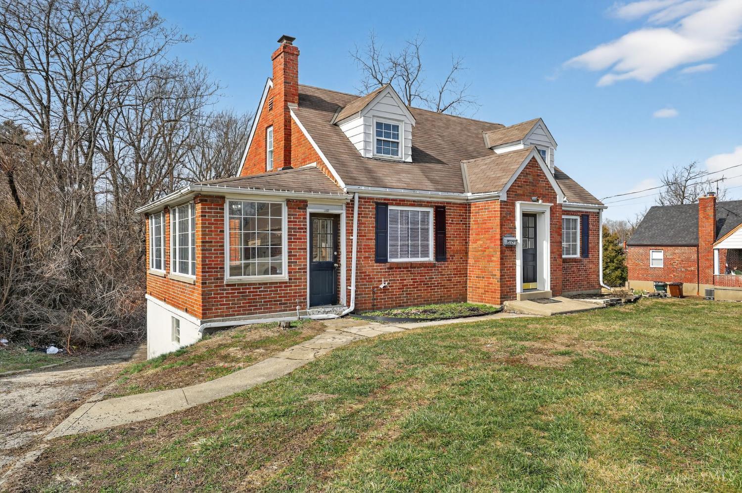 Homes for sale in Springfield Twp., OH | 6621 Winton Rd, Springfield Twp., OH 45224 | MLS# 1869827