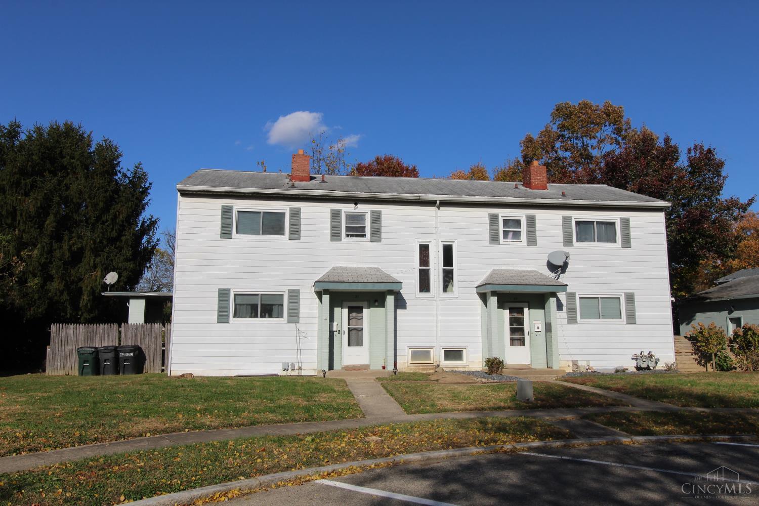 Homes for sale in Greenhills, OH | 23 Briarwood Ln, Greenhills, OH 45218 | MLS# 1869956