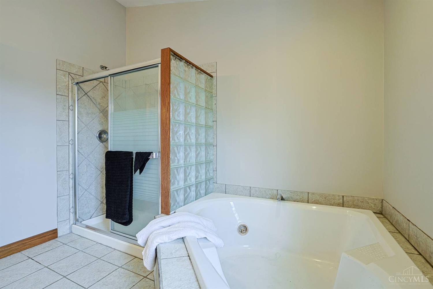 10404 Lees Creek Road, Harrison Twp, OH, 45030 — photo 25