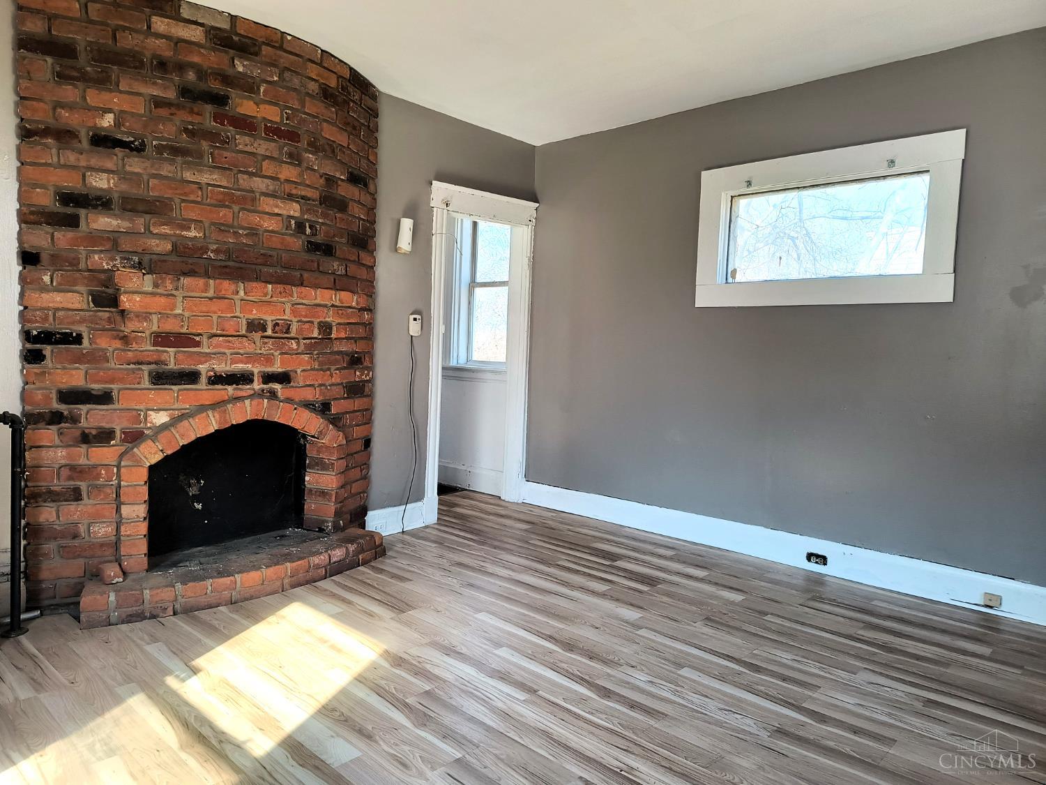 Homes for sale in Cincinnati, OH | 1647 Dewey Ave, Cincinnati, OH 45205 | MLS# 1868954