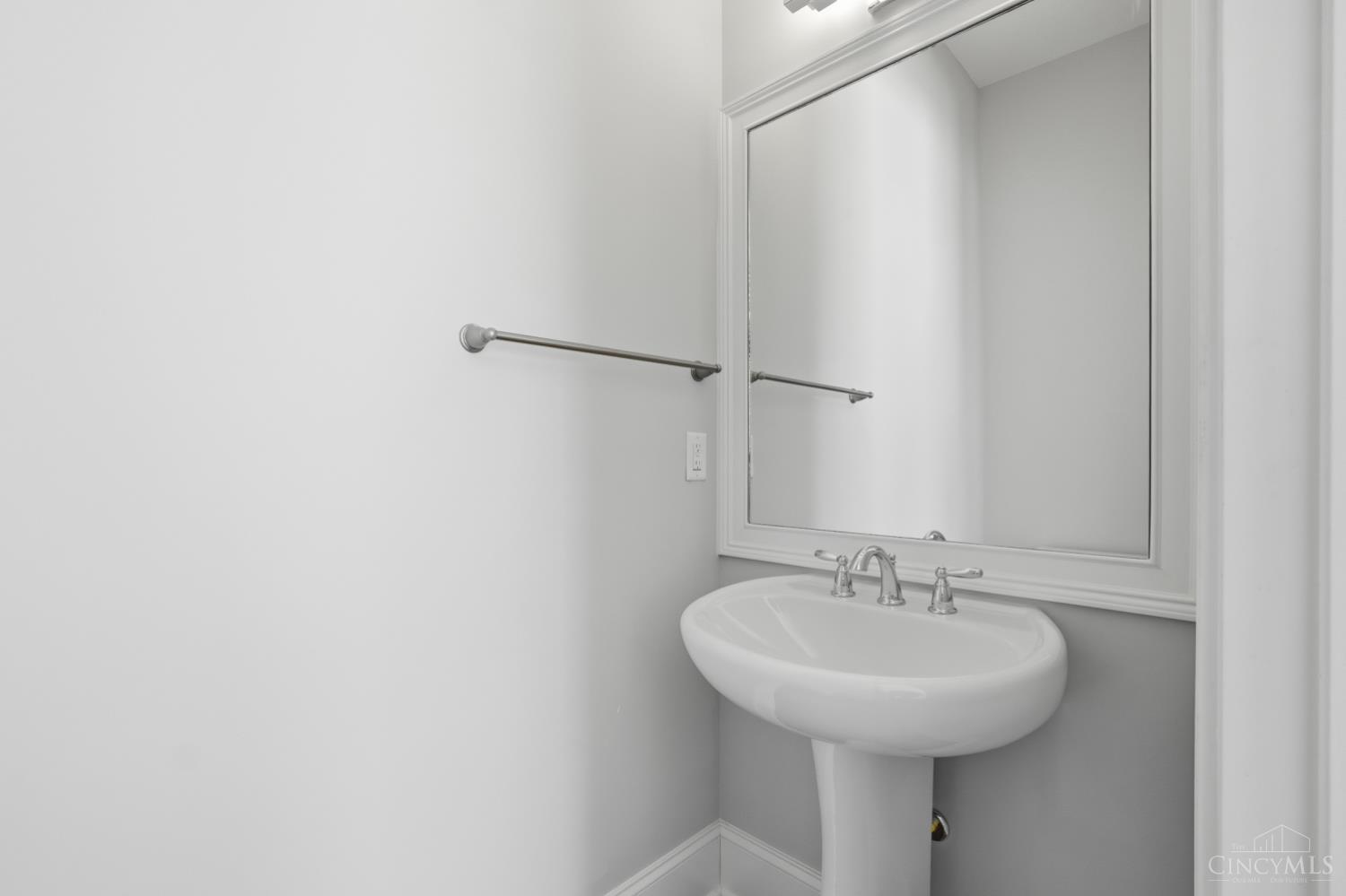 121 Lowe Lane, Dayton, OH, 45402 — photo 15