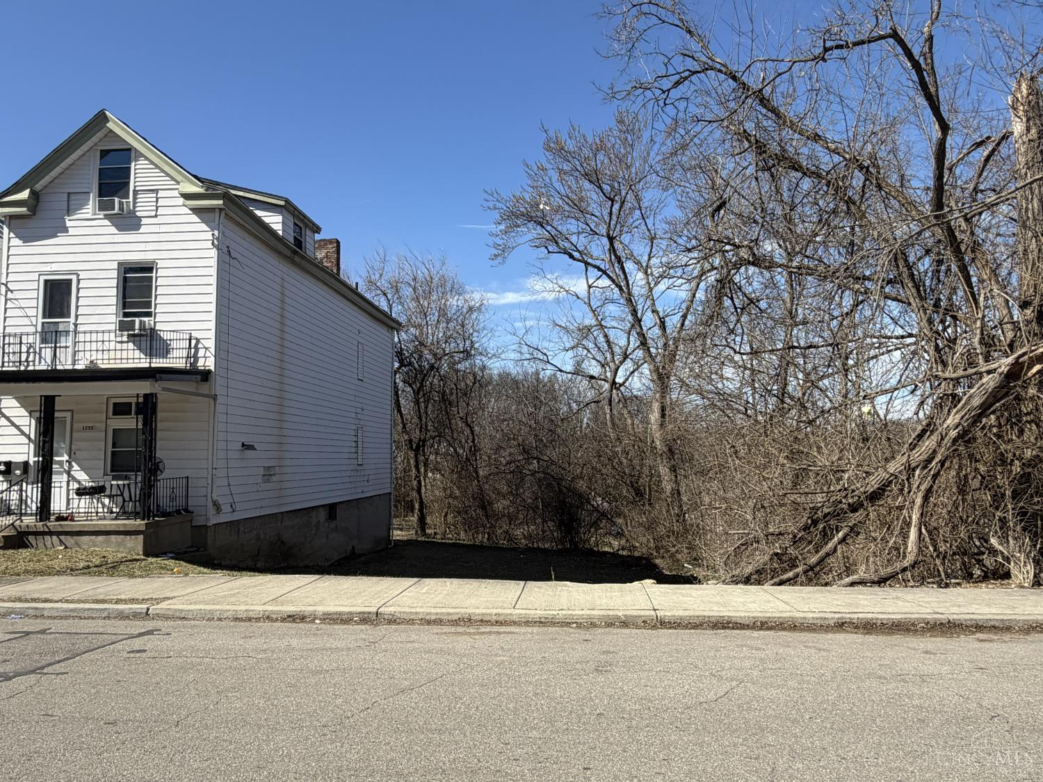 1261 Dewey Avenue, Cincinnati, OH, 45205 — photo 2