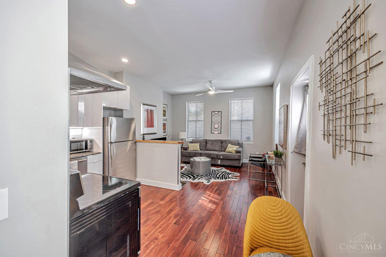 121 Green Street, Cincinnati, OH, 45202 — photo 30