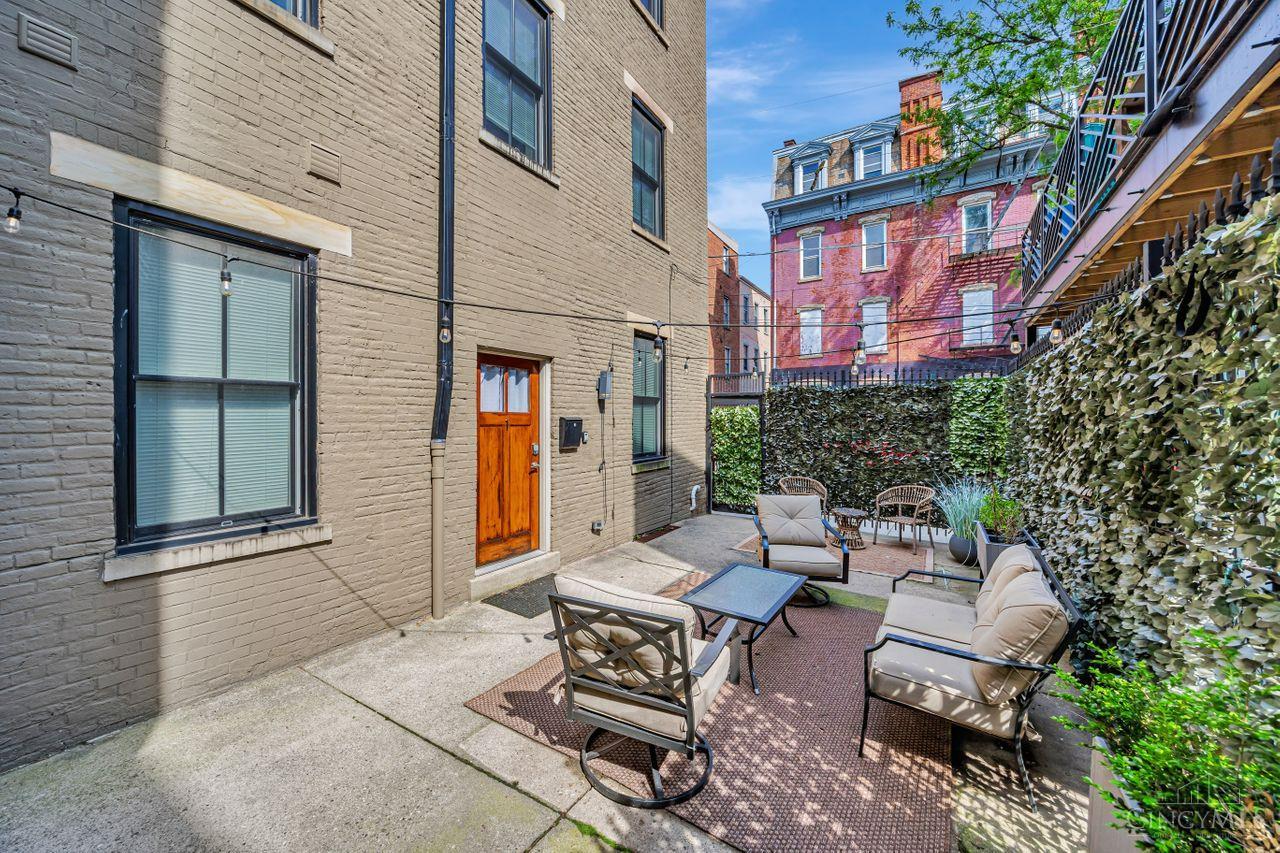 121 Green Street, Cincinnati, OH, 45202 — photo 40