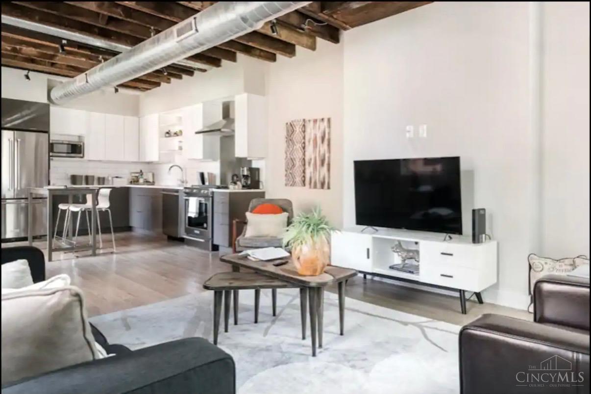 121 Green Street, Cincinnati, OH, 45202 — photo 11