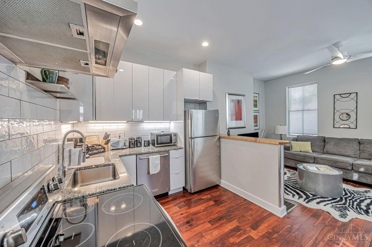 121 Green Street, Cincinnati, OH, 45202 — photo 27