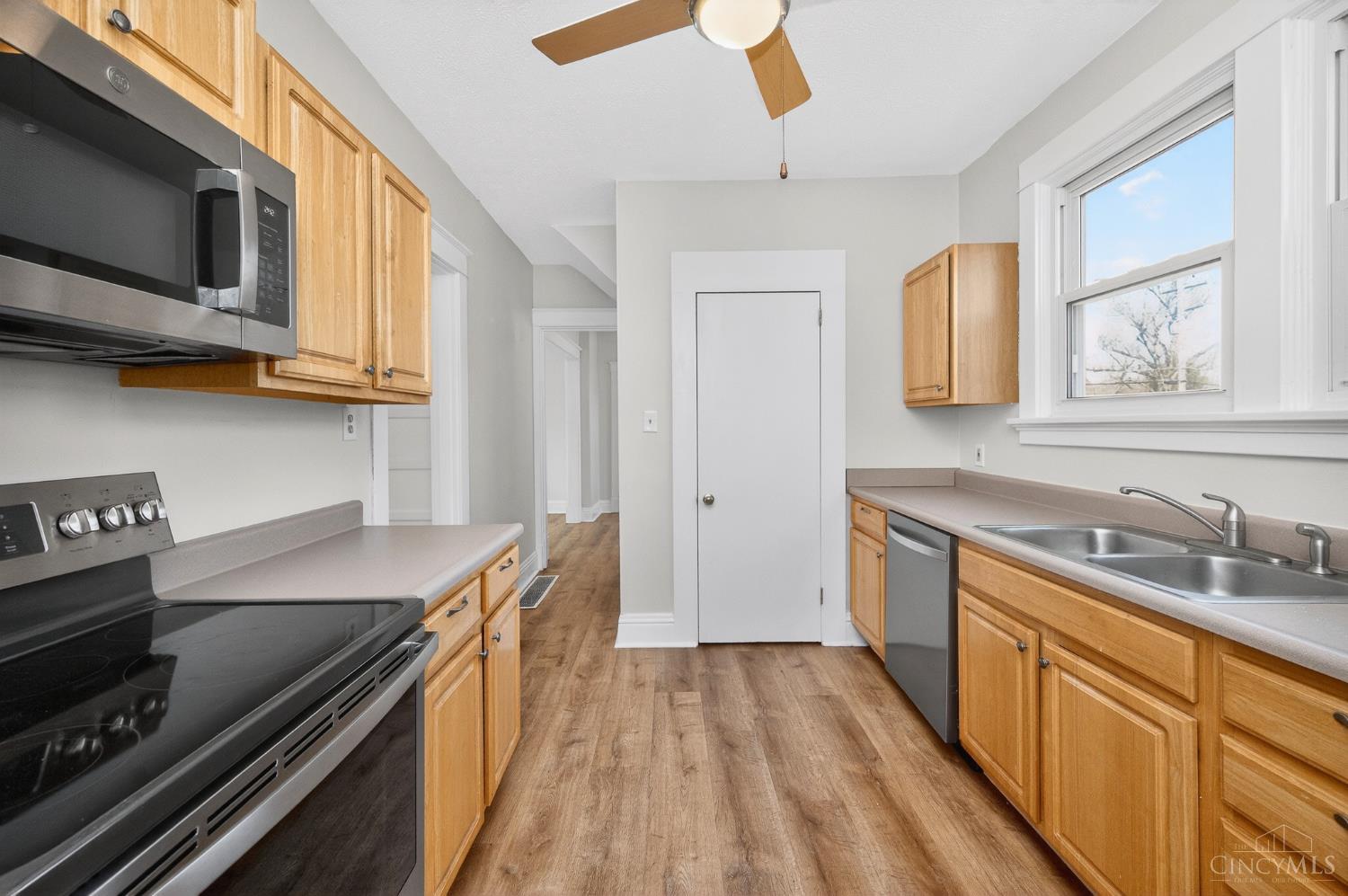 1007 Loveland Avenue, Loveland, OH, 45140 — photo 12