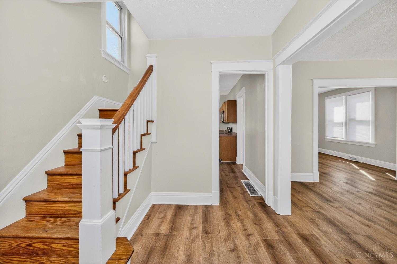 1007 Loveland Avenue, Loveland, OH, 45140 — photo 3