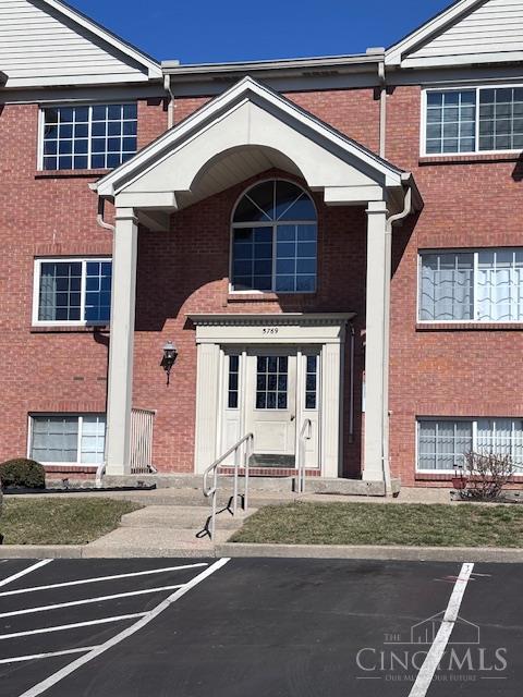 Homes for sale in Green Twp, OH | 5769 Cheviot Rd #2A, Green Twp, OH 45247 | MLS# 1862043