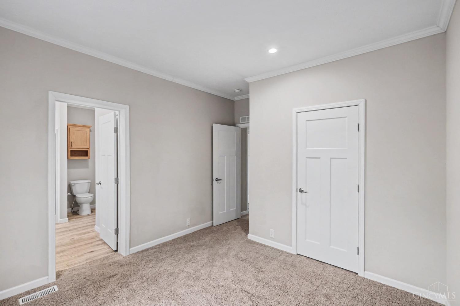 715 Walnut Street, Franklin Twp, OH, 45120