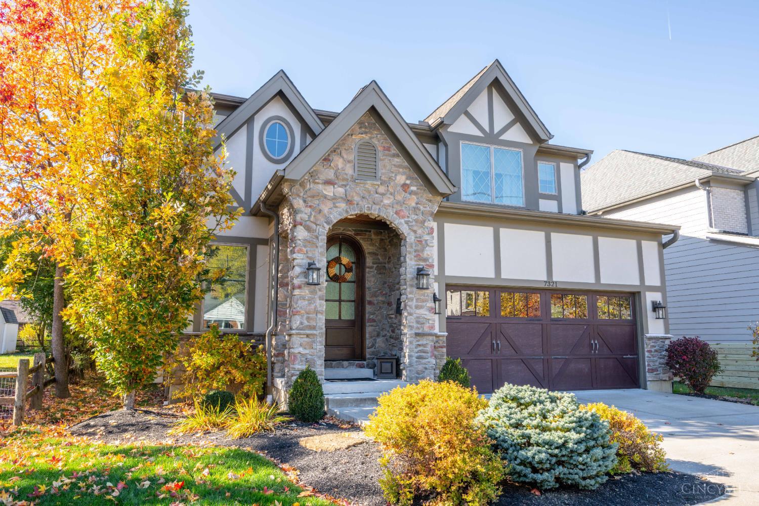 Homes for sale in Sycamore Twp, OH | 7321 Hosbrook Rd, Sycamore Twp, OH 45243 | MLS# 1870343