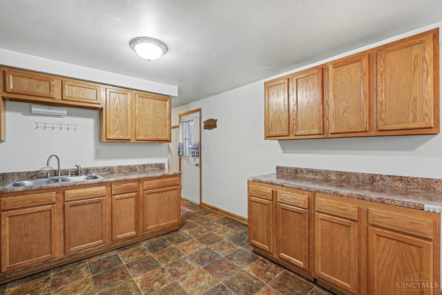 Homes for sale in Franklin Twp, OH | 11527 Fite Hauck Rd, Franklin Twp, OH 45171 | MLS# 1863583