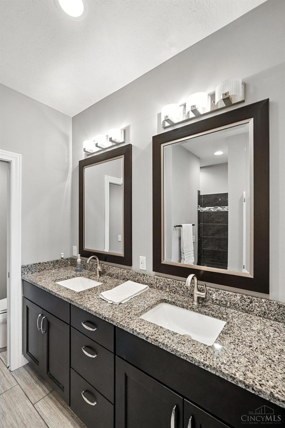 13 Beach Cove, Franklin Twp, OH, 45171 — photo 68