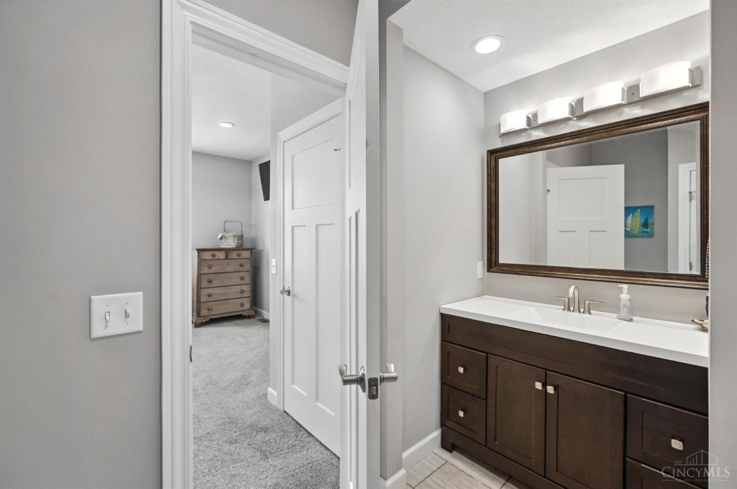 13 Beach Cove, Franklin Twp, OH, 45171 — photo 16