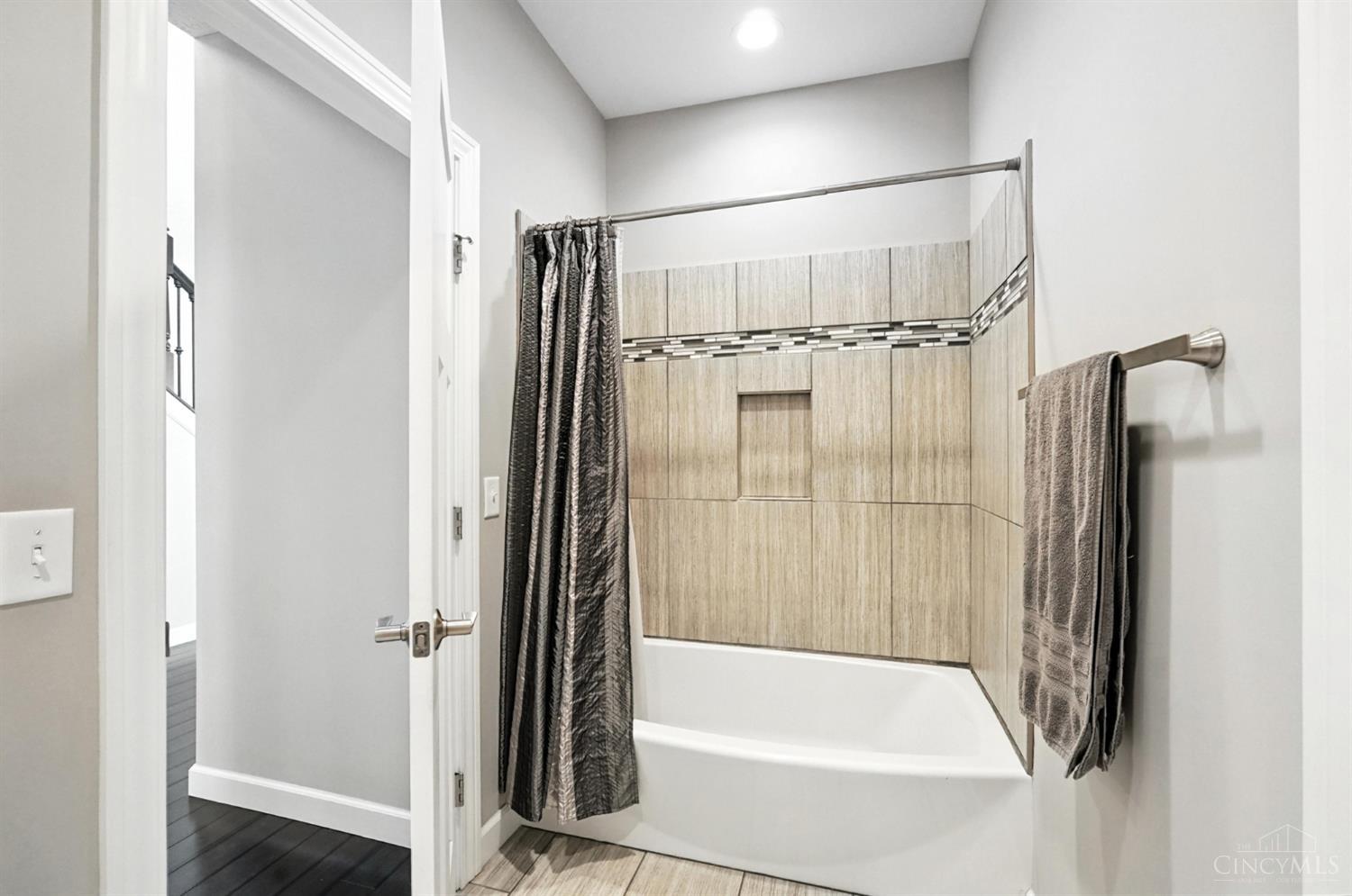 13 Beach Cove, Franklin Twp, OH, 45171 — photo 17