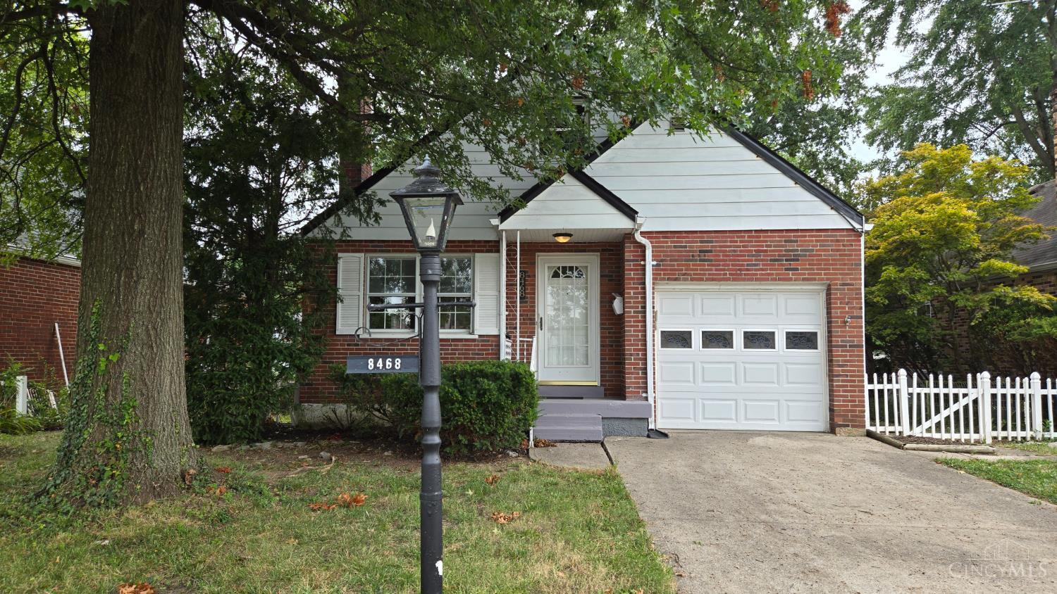 Homes for sale in Sycamore Twp, OH | 8468 Plainfield Rd, Sycamore Twp, OH 45236 | MLS# 1870586