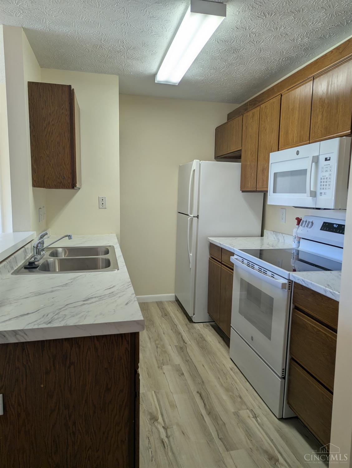 5985 Meadow Creek Drive #8, Milford, OH, 45150 — photo 3