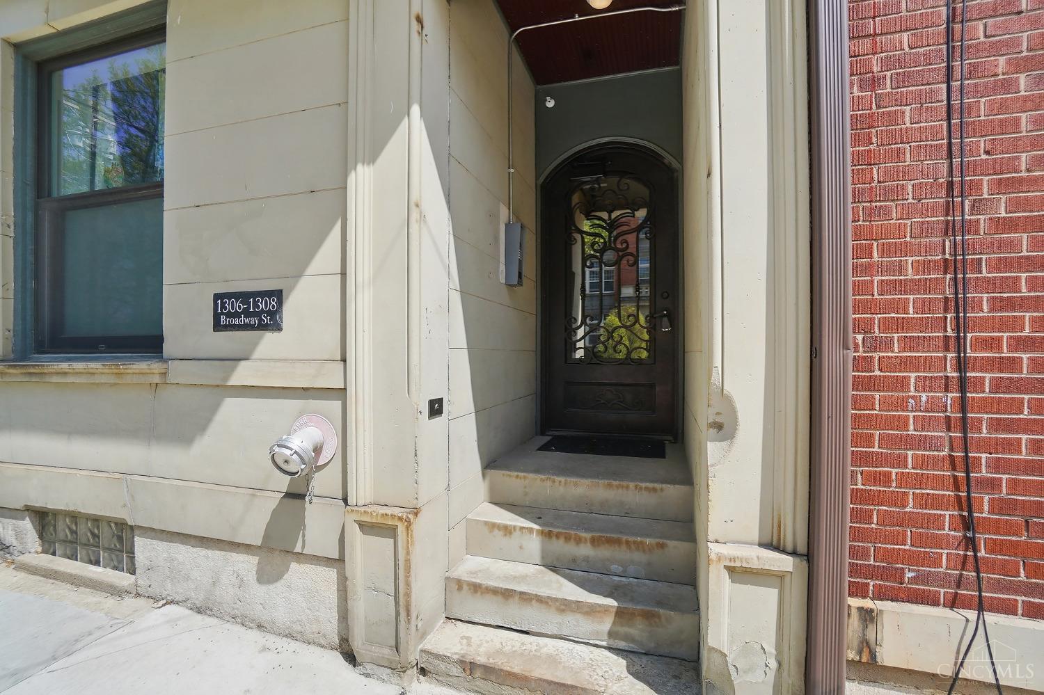 1308 Broadway Street