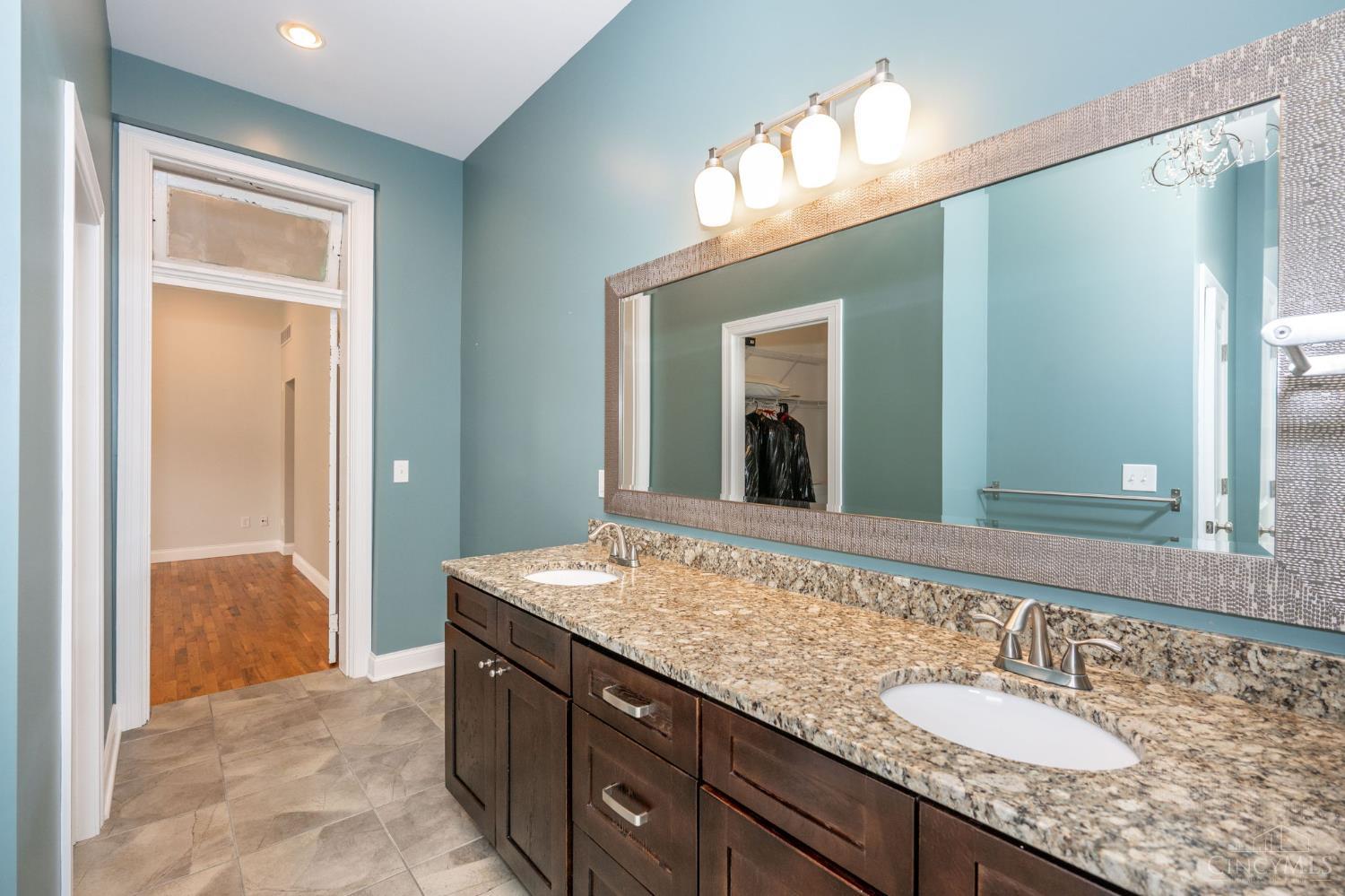 2656 Bellevue Avenue, Cincinnati, OH, 45219 — photo 39