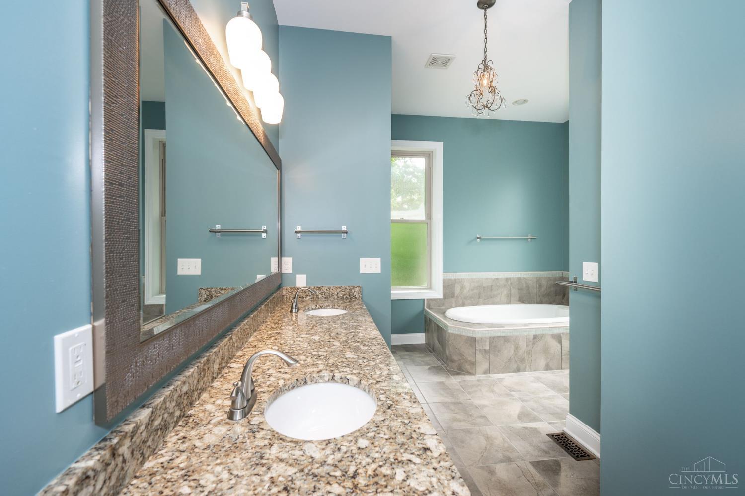 2656 Bellevue Avenue, Cincinnati, OH, 45219 — photo 36