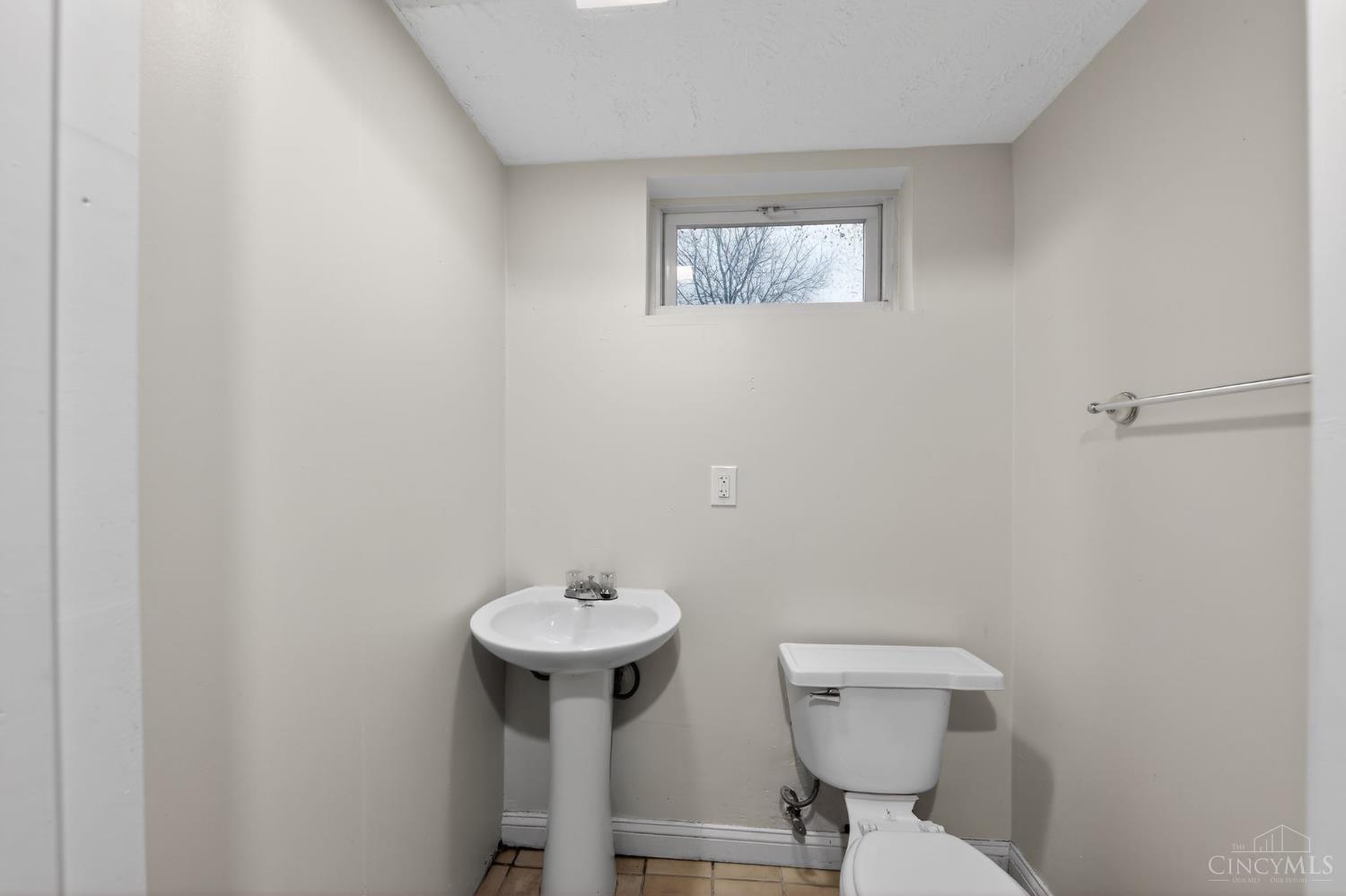 3250 Springdale Road, Colerain Twp, OH, 45251 — photo 21