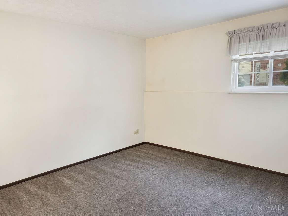 Homes for sale in Dayton, OH | 8803 Washington Colony Dr, Dayton, OH 45458 | MLS# 1870908