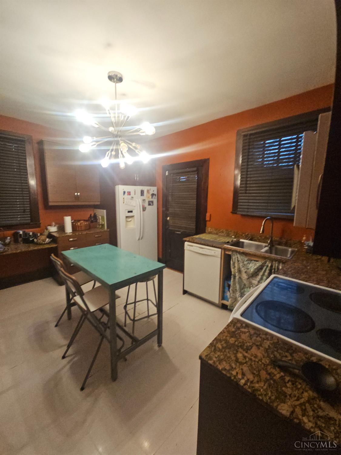 3936 Dickson Avenue, Cincinnati, OH, 45229 — photo 23