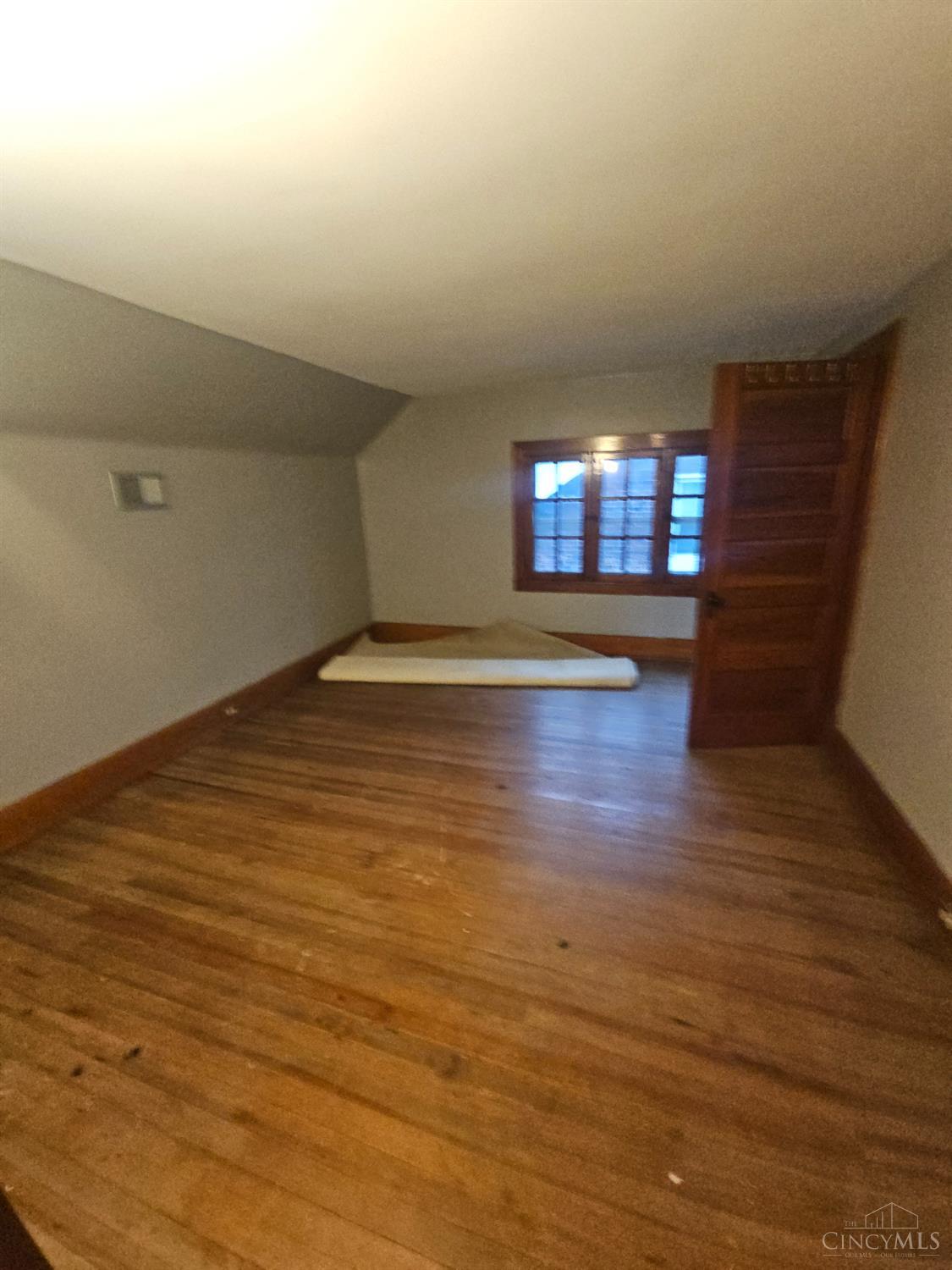 3936 Dickson Avenue, Cincinnati, OH, 45229 — photo 11