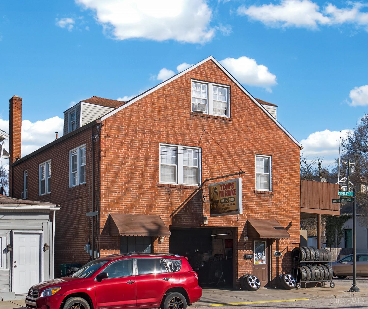 333 Stanley Avenue, Cincinnati, OH, 45226 — photo 4
