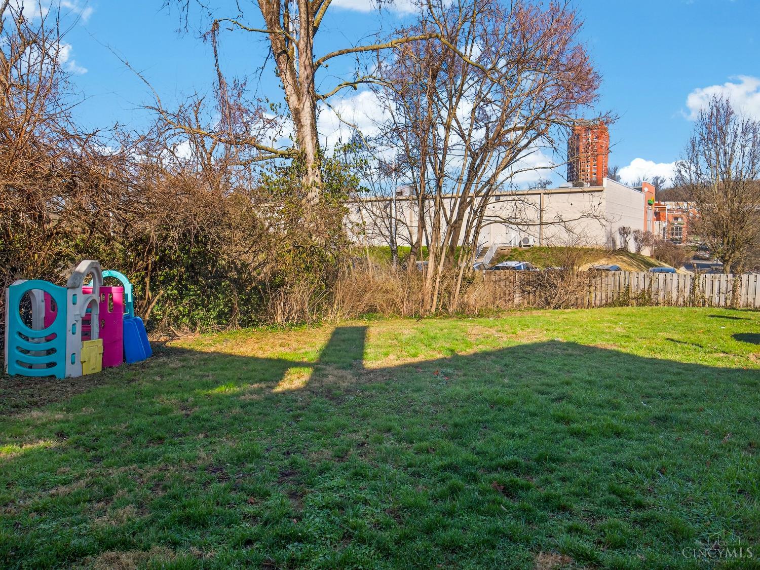 329 Stanley Avenue, Cincinnati, OH, 45226 — photo 8