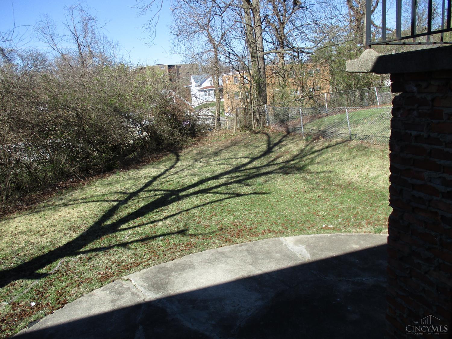 3578 Fieldcrest Drive, Cincinnati, OH, 45211 — photo 4