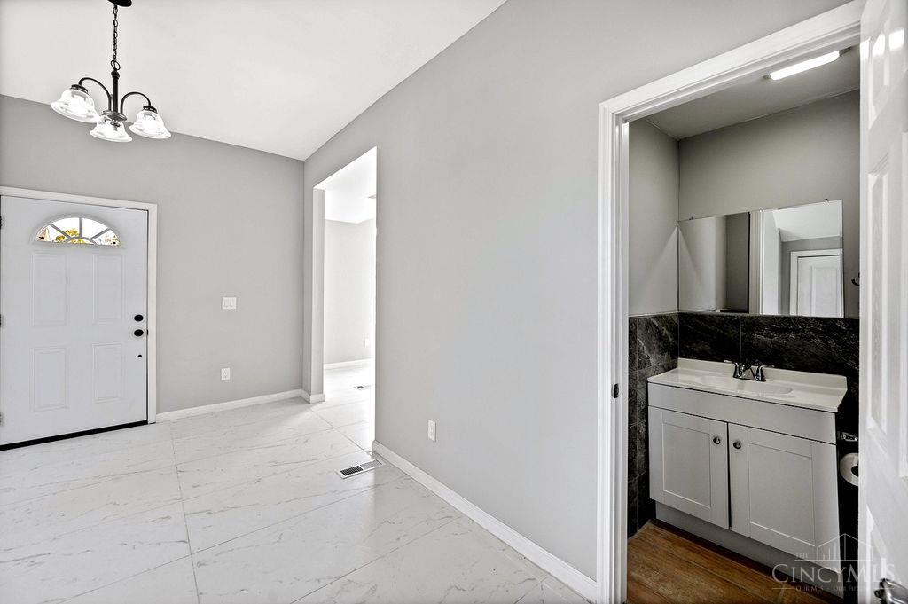 3565 Harvey Avenue, Cincinnati, OH, 45229 — photo 29