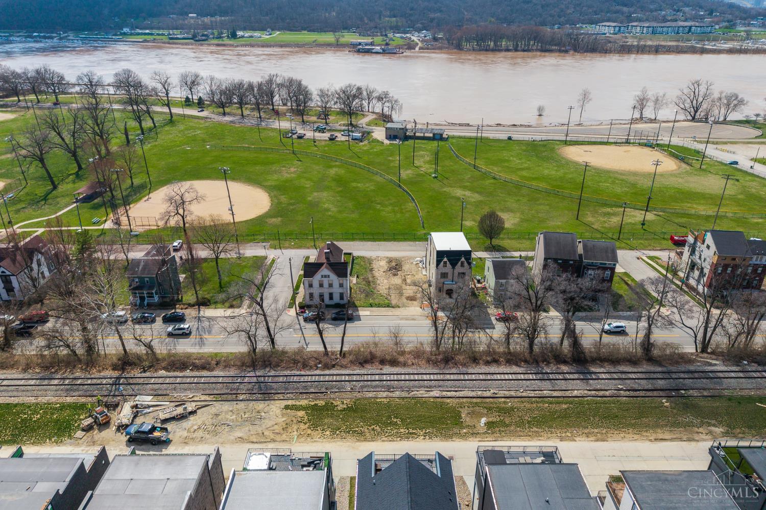 3021 Riverside Drive, Cincinnati, OH, 45226 — photo 5