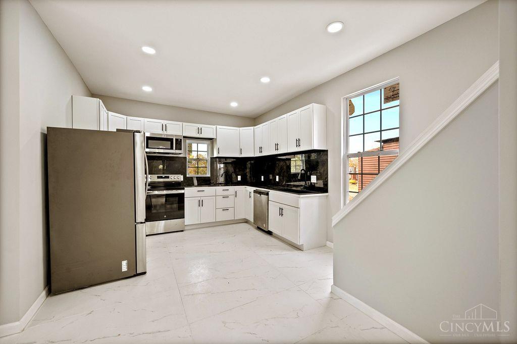 3565 Harvey Avenue, Cincinnati, OH, 45229 — photo 11