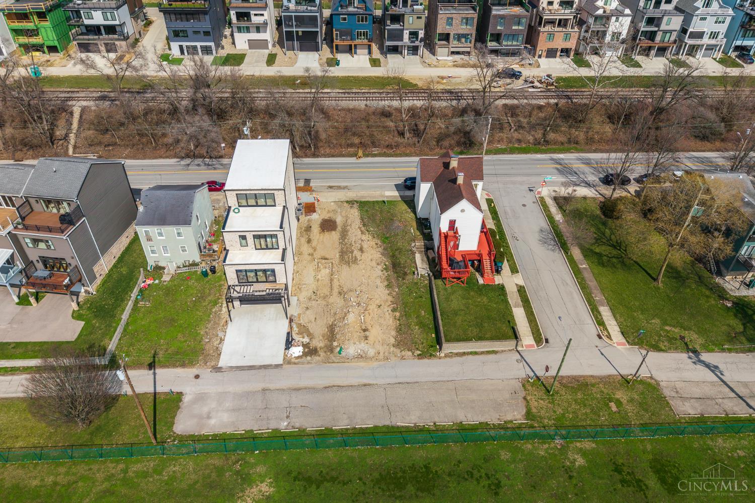 3021 Riverside Drive, Cincinnati, OH, 45226 — photo 2