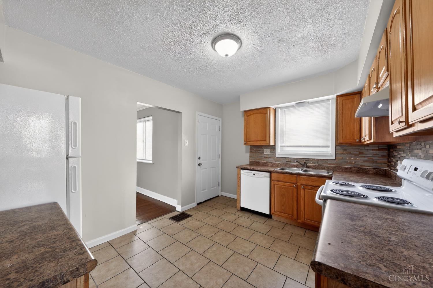 3022 North Bend Road, Green Twp, OH, 45239 — photo 14