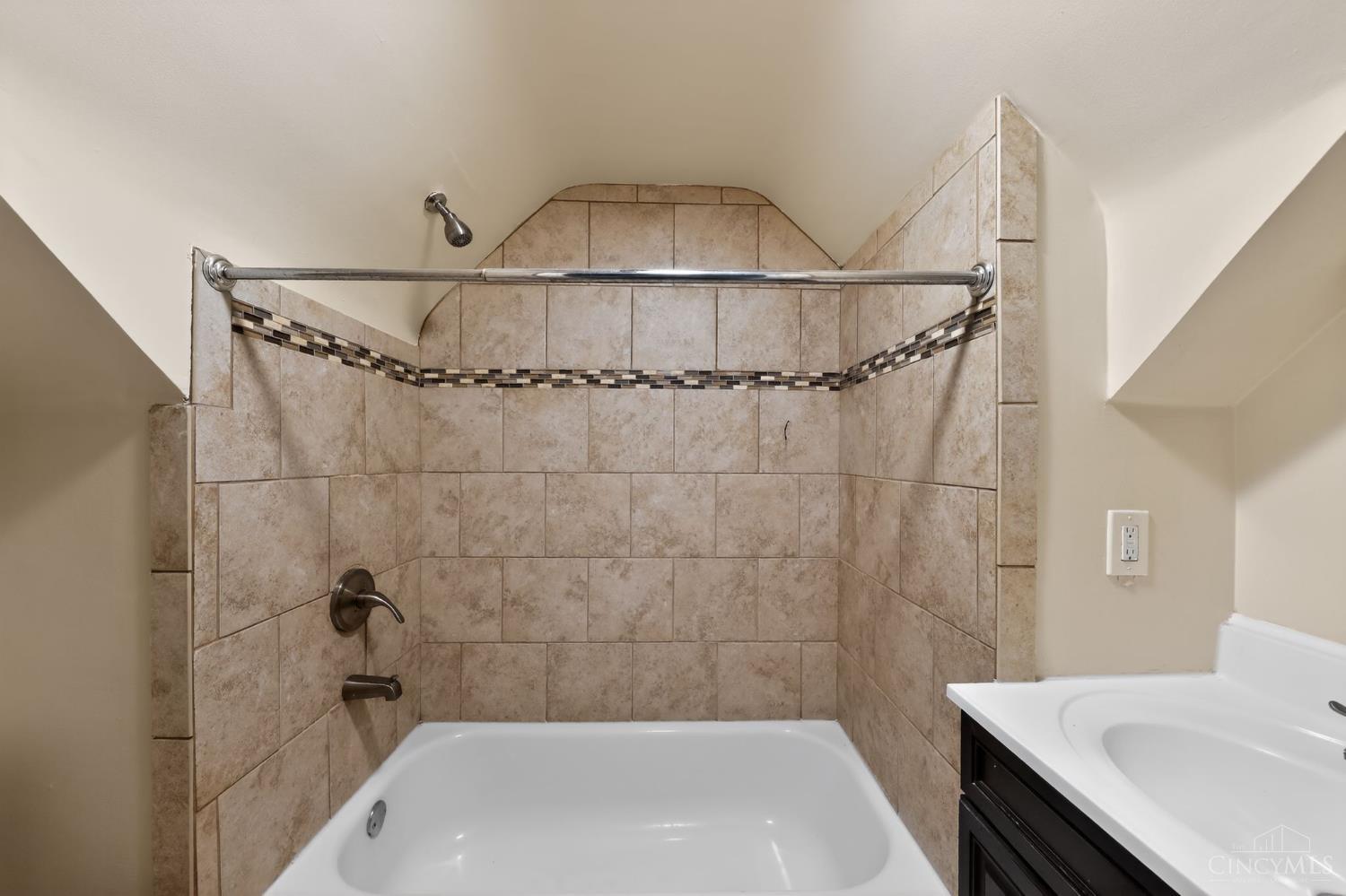 3022 North Bend Road, Green Twp, OH, 45239 — photo 19
