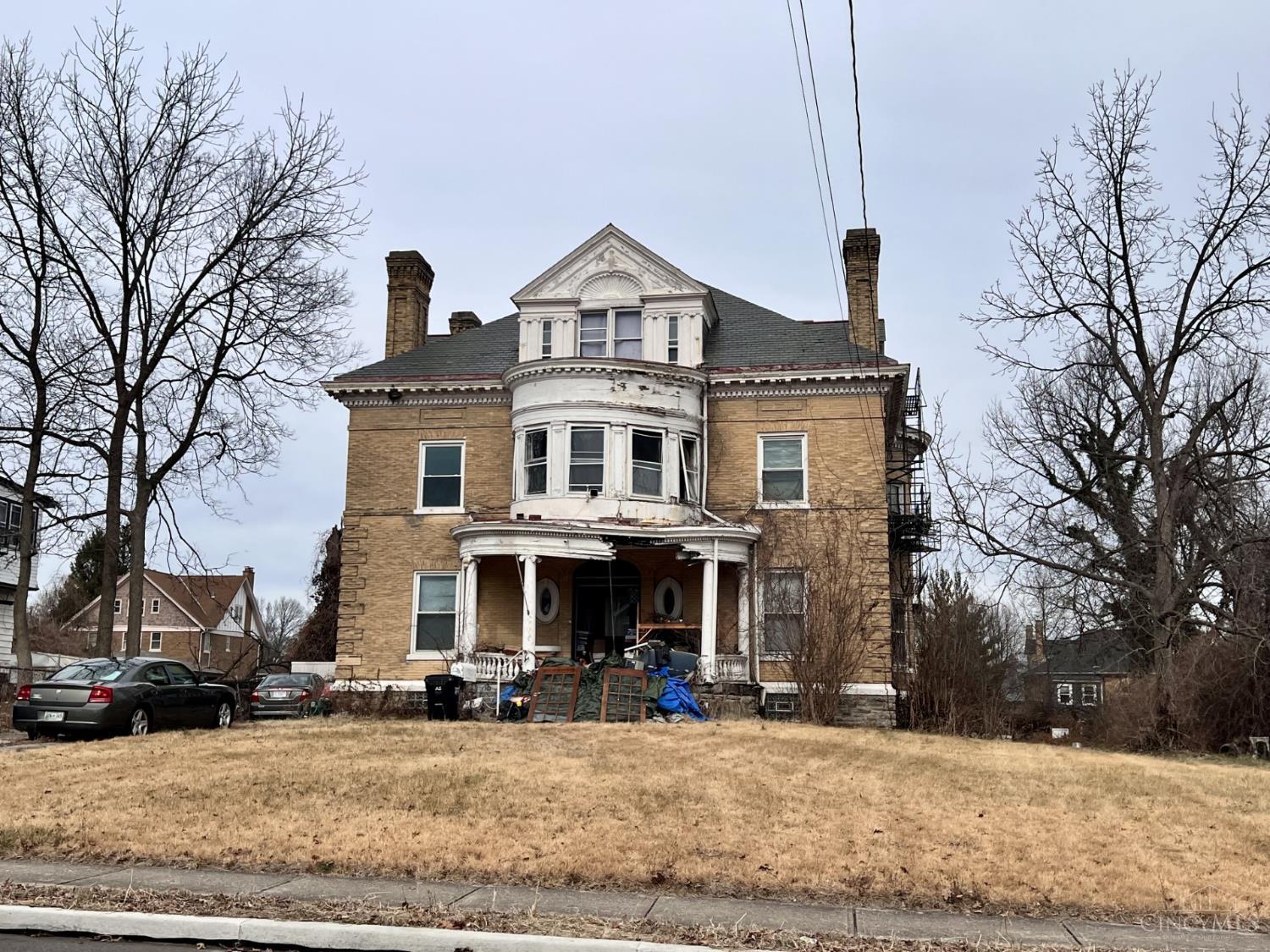 974 Burton Avenue, Cincinnati, OH, 45229