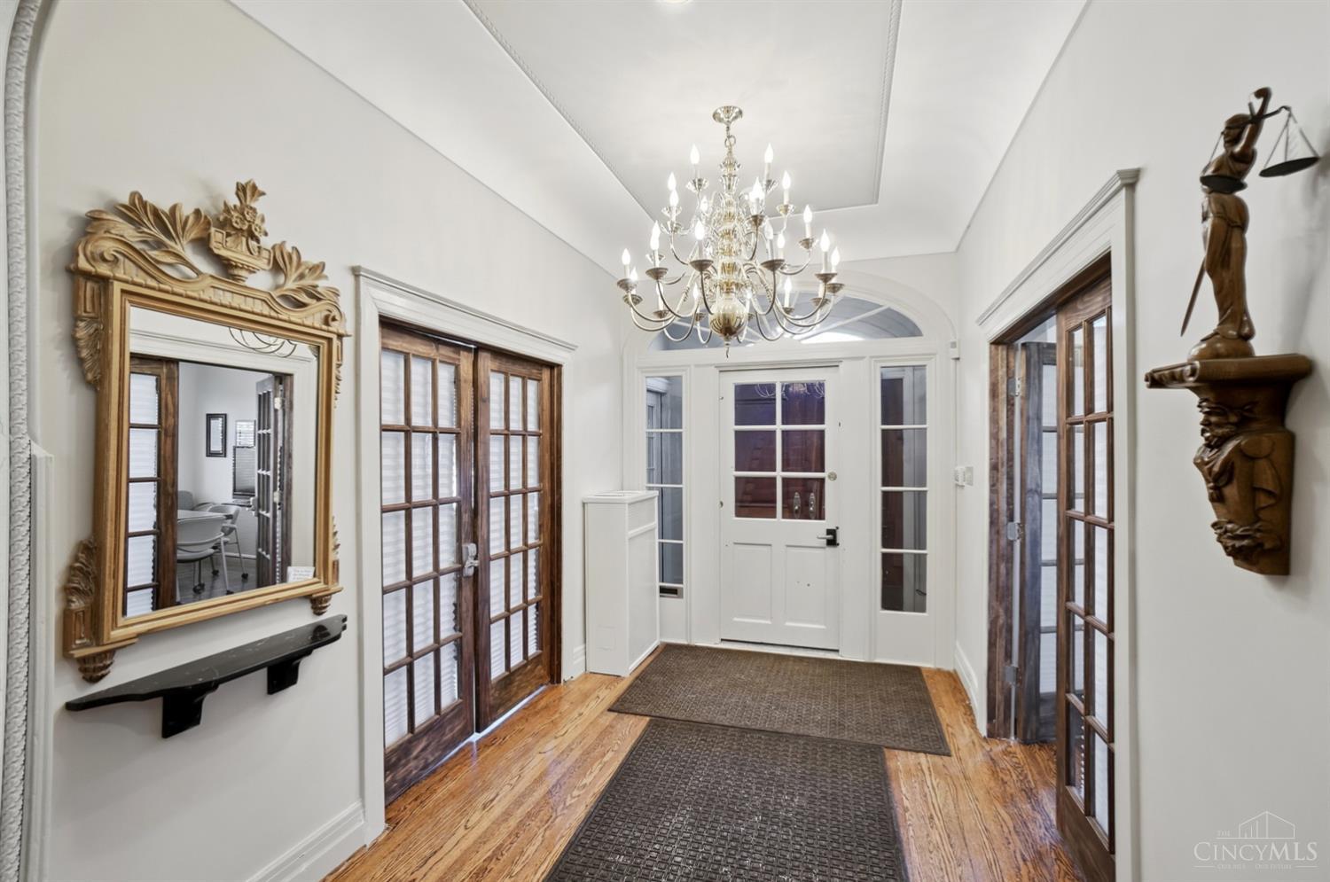 2406 Auburn Avenue, Cincinnati, OH, 45219 — photo 3