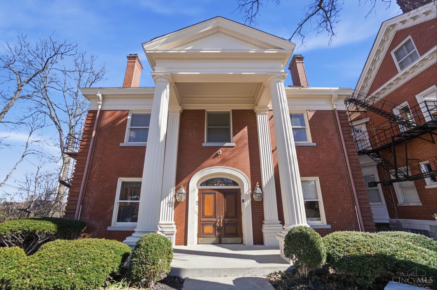 2406 Auburn Avenue, Cincinnati, OH, 45219
