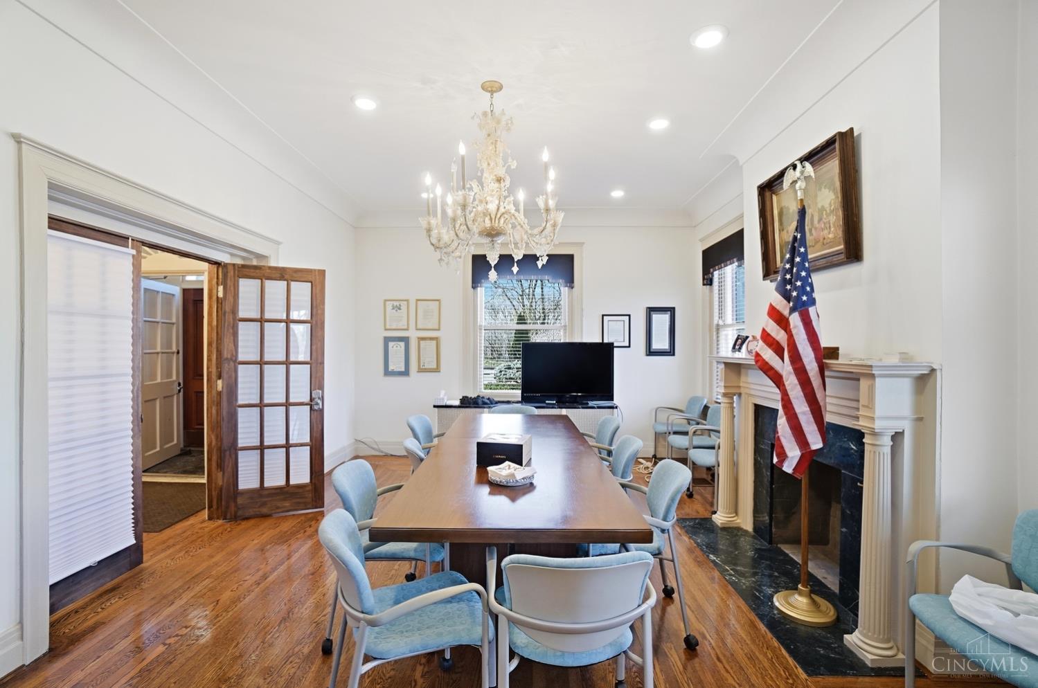 2406 Auburn Avenue, Cincinnati, OH, 45219 — photo 4