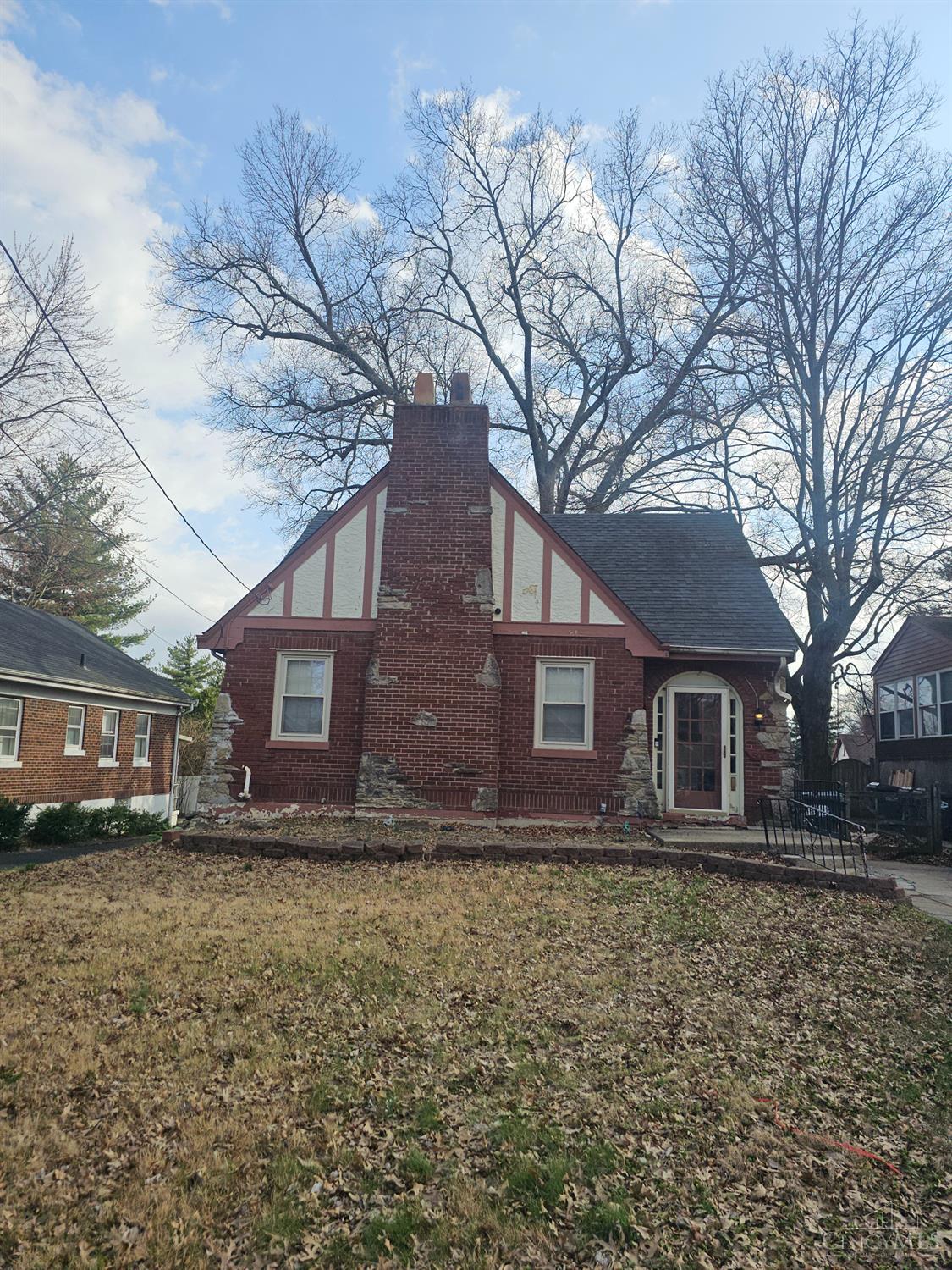 5005 Western Hills Avenue, Cincinnati, OH, 45238
