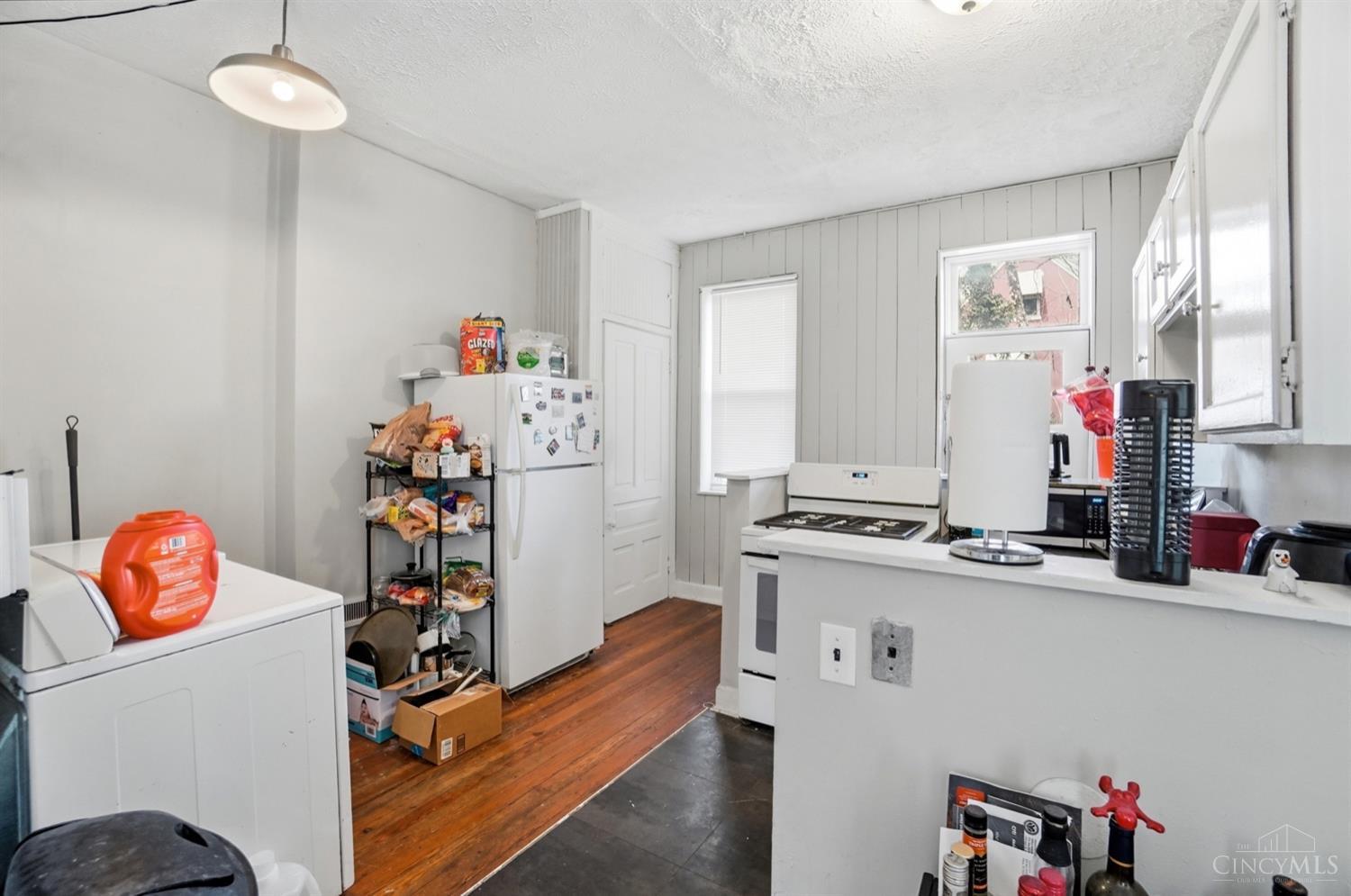 Homes for sale in Cincinnati, OH | 46 Graham St, Cincinnati, OH 45219 | MLS# 1871865