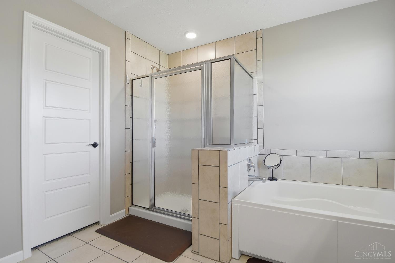 8156 Moonstone Drive, West Chester, OH, 45241 — photo 32