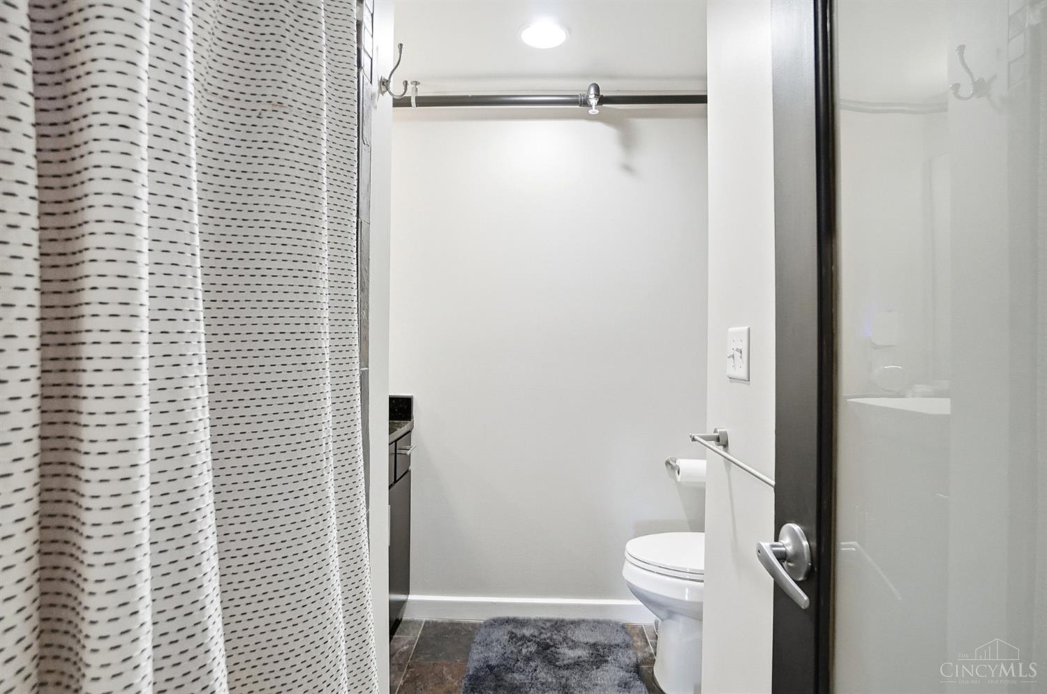 1202 Main Street #16, Cincinnati, OH, 45202 — photo 26
