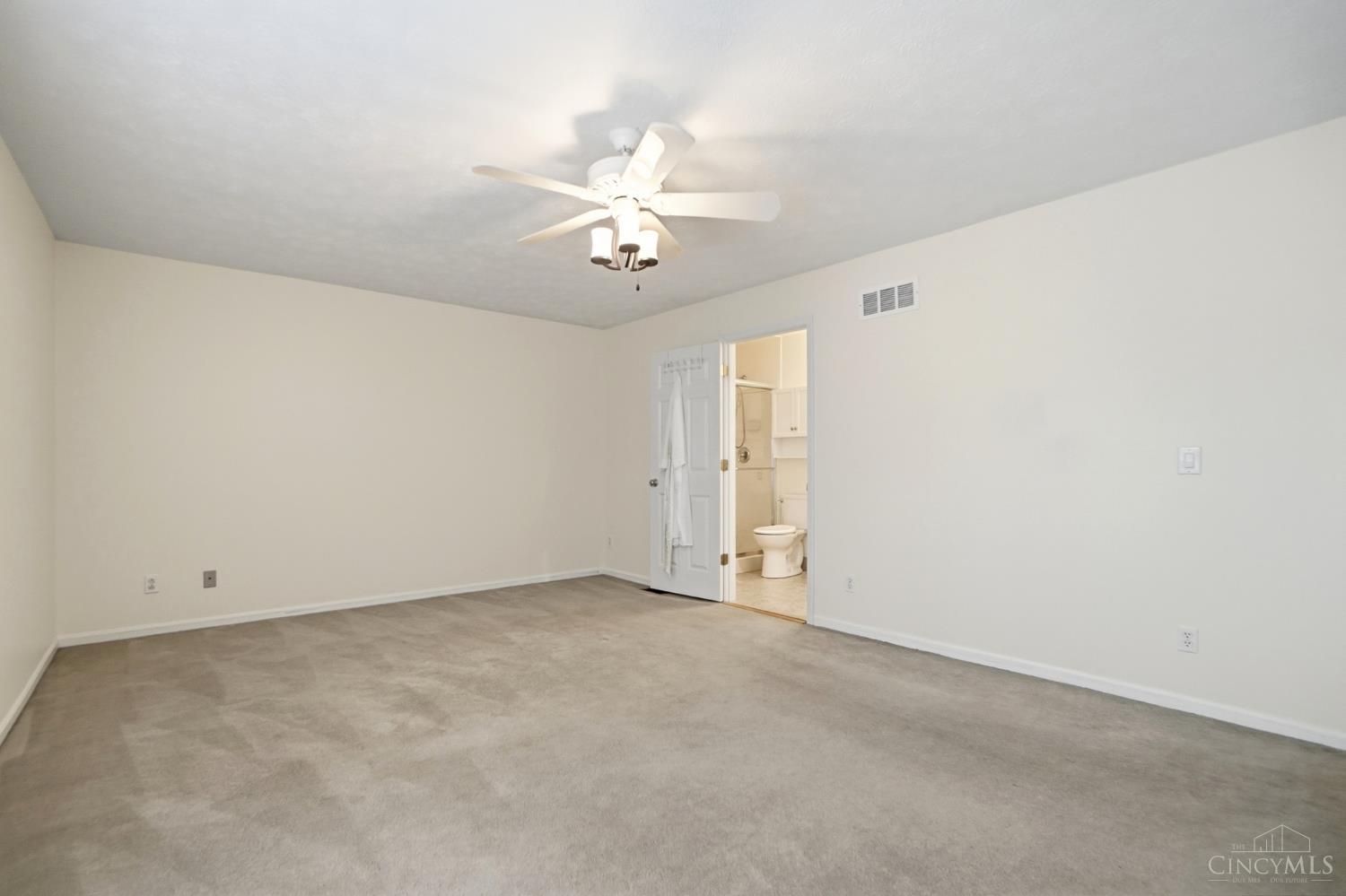 6872 Sandharbor Court, Hamilton Twp, OH, 45039 — photo 19